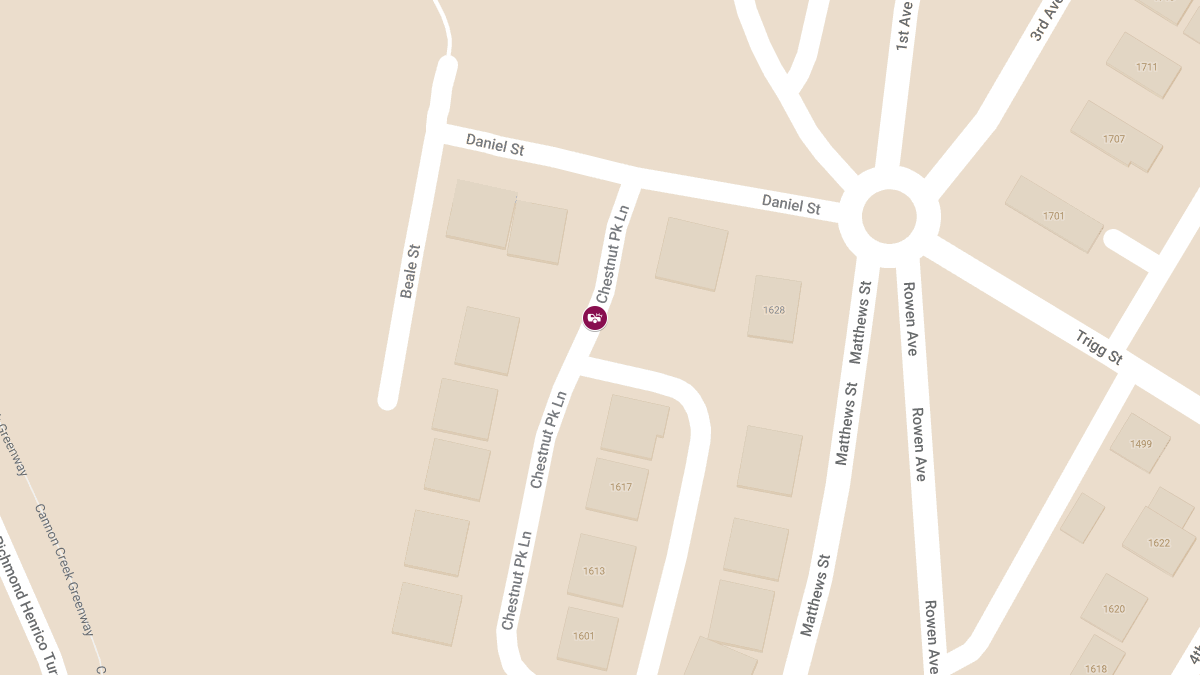 Vehicle Collision With Injuries at 1600 Chestnut Park Ln