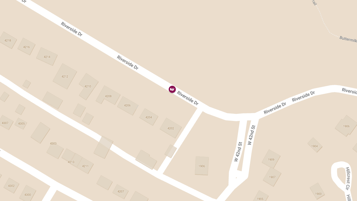 Vehicle Collision With Injuries at 4518 Riverside Dr