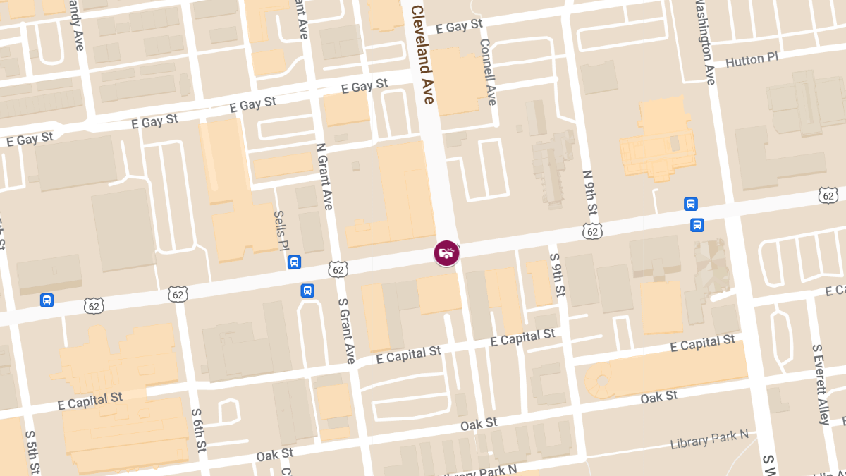 Vehicle Collision With Injuries at E Broad St & Cleveland Ave