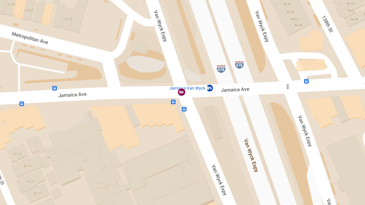 Vehicle Collision with Injuries at Jamaica Ave & Van Wyck Expy