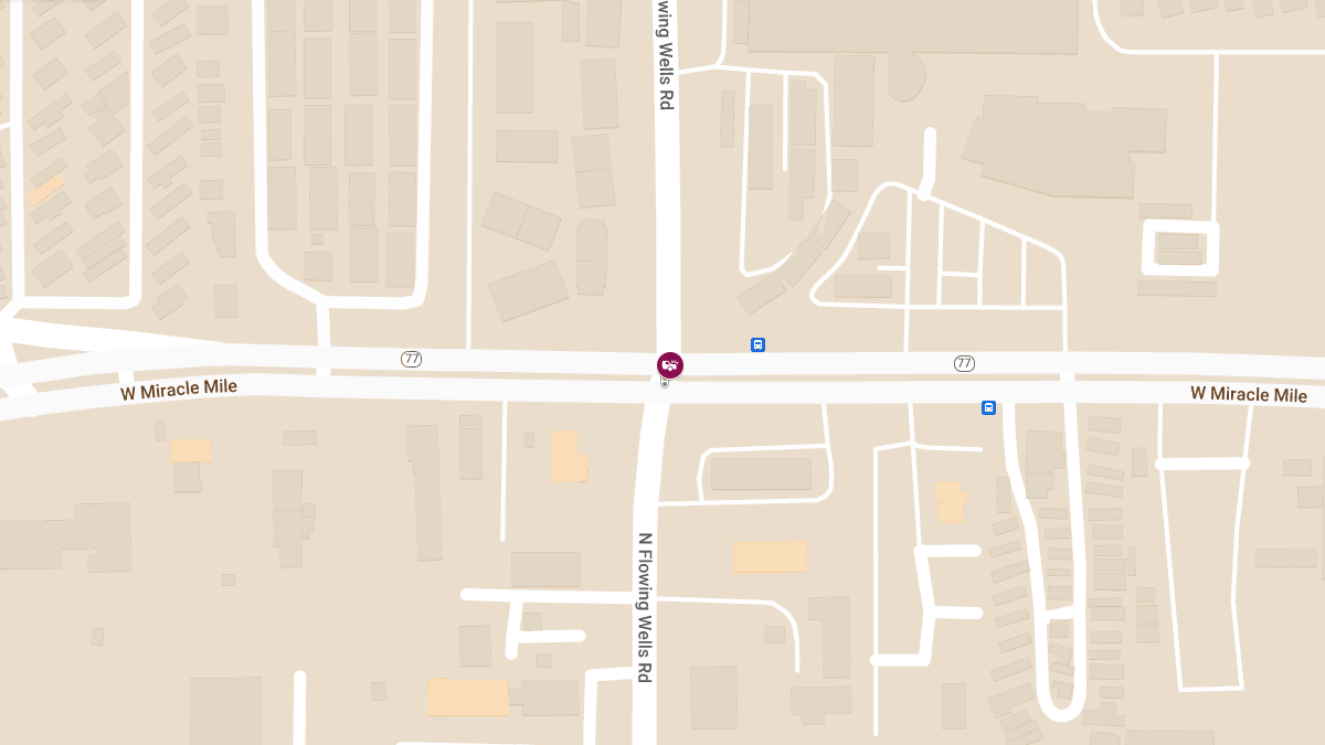 Accident Reported at N Flowing Wells Rd and W Miracle Mile