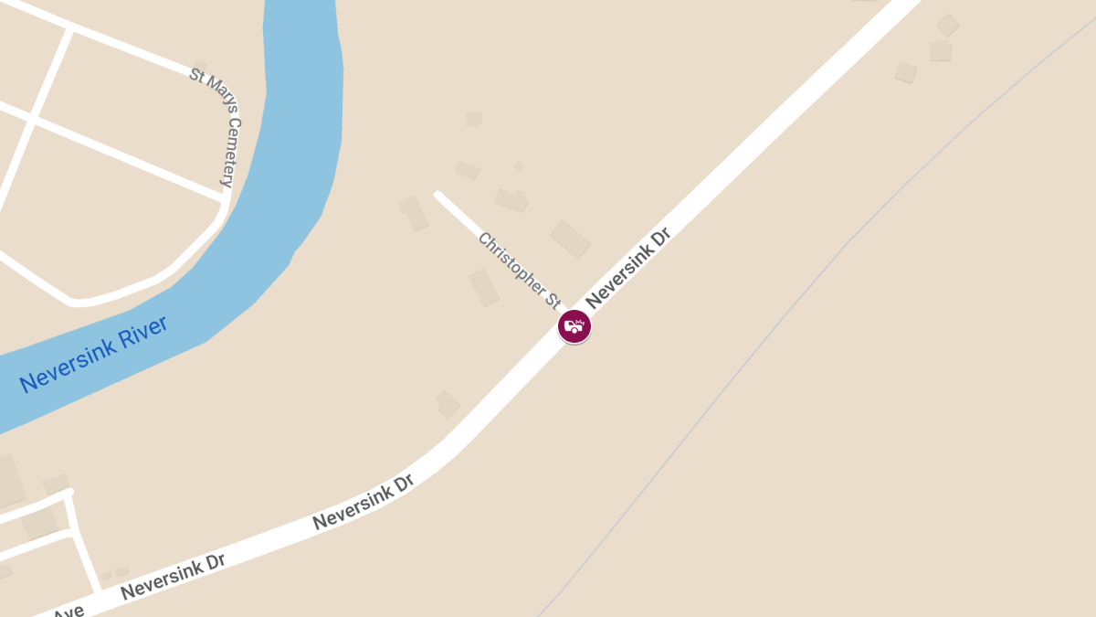 Accident With Injuries on Neversink Dr