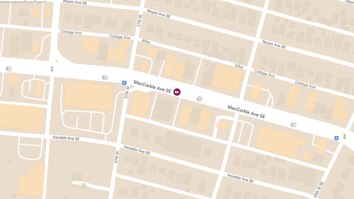 Accident with Injuries at 3515 MacCorkle Ave SE