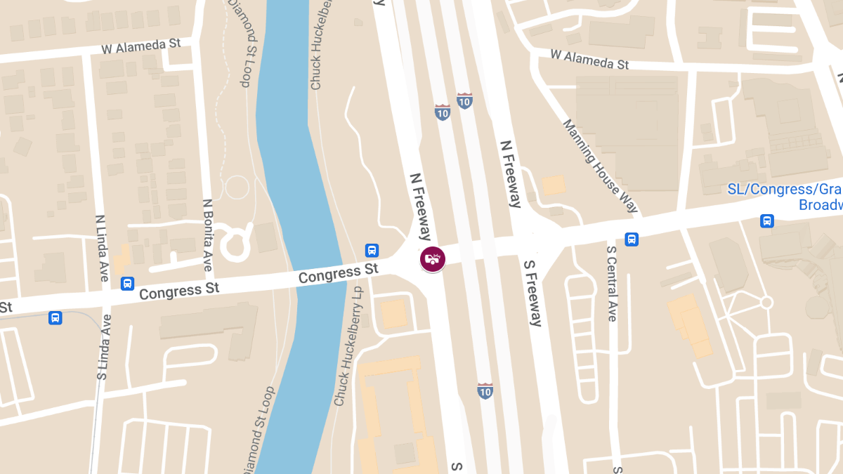 Accident with Injuries at Congress St and S Freeway Rd