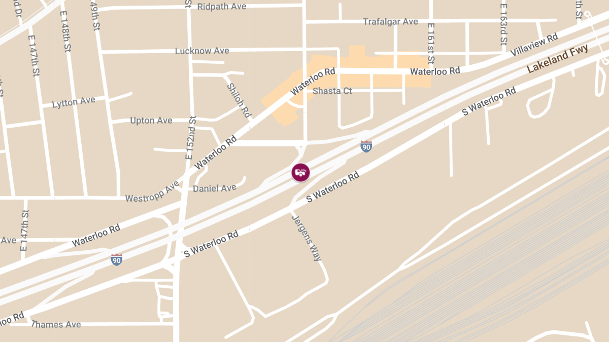 Accident with Injuries on I-90 W at E 156th St