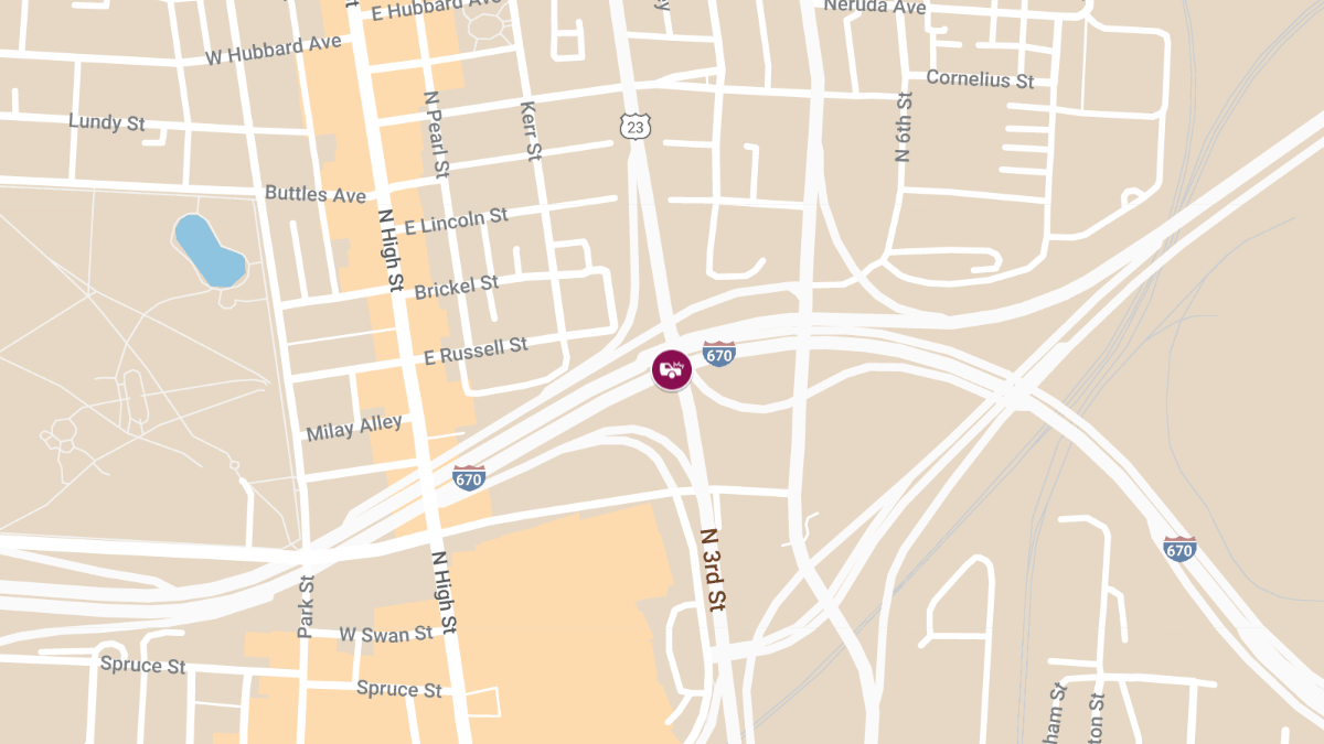 Auto Crash with Injuries on I-670 W at N 3rd St