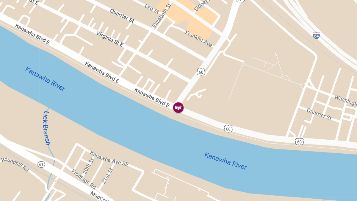 Collision with Injuries on Kanawha Blvd E