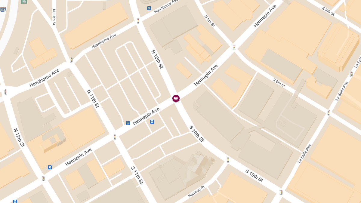 Crash at N 10th St & Hennepin Ave Results in Injuries