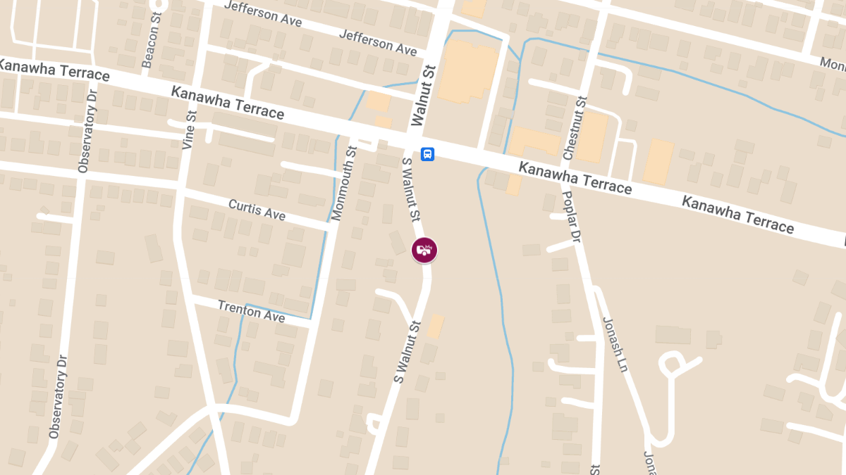 Crash with Injuries at 842 S Walnut St