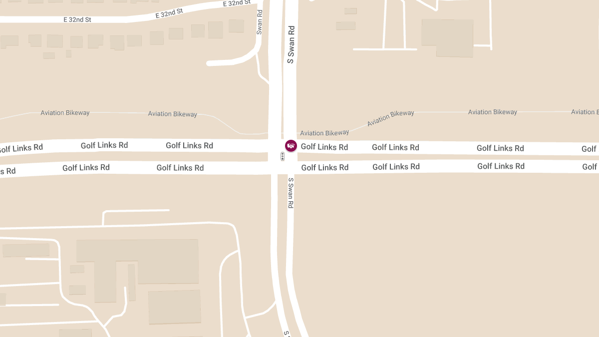 Crash with Injuries at Golf Links Rd & Swan Rd