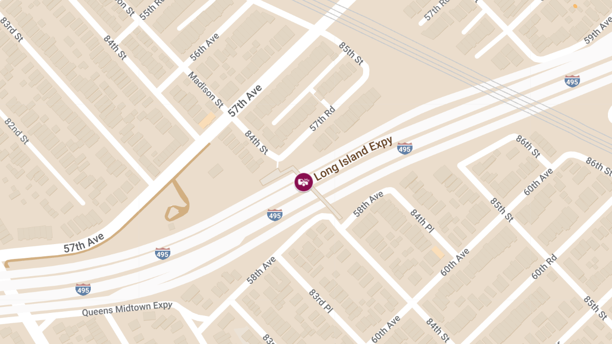 Crash with Injuries on Long Island Expy E at Exit 23