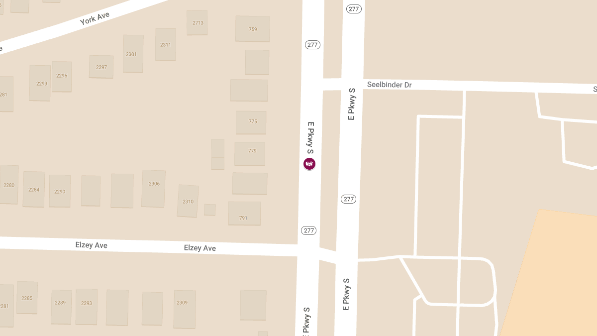 Injuries Reported in Accident at 800 E Parkway S