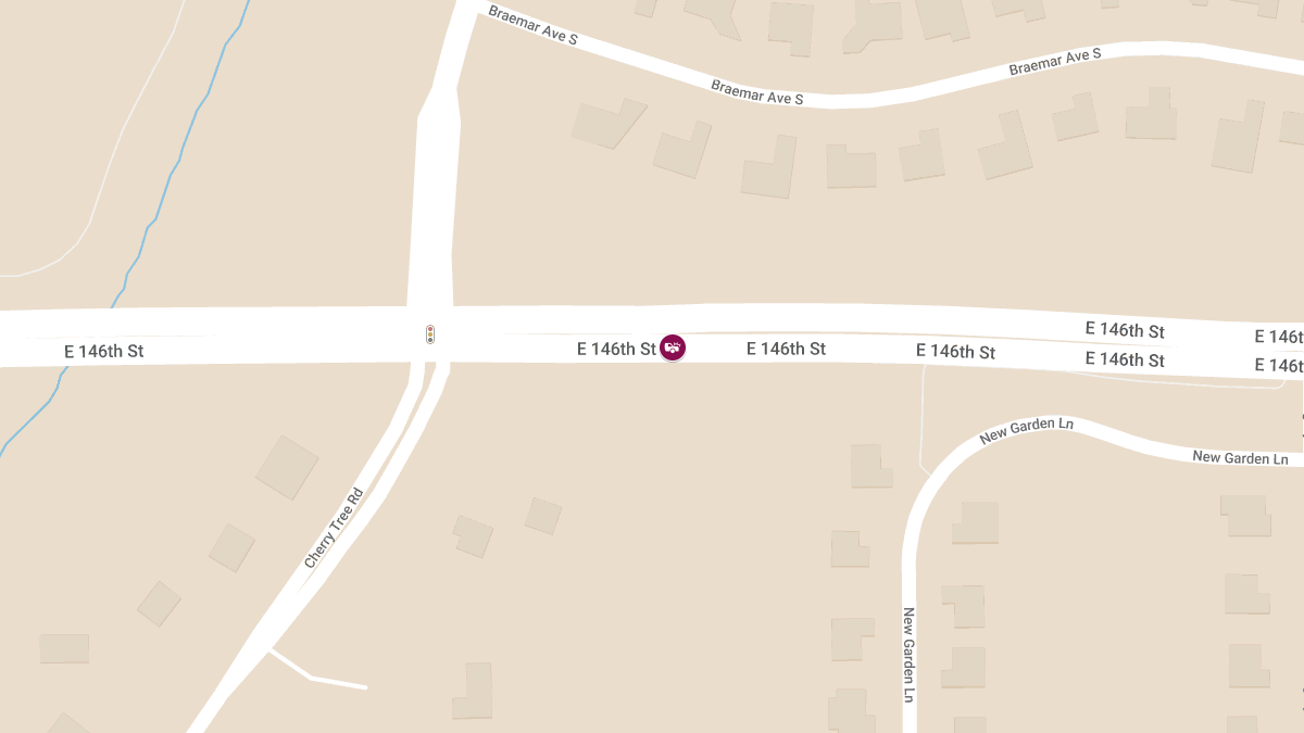 Injuries Reported in Crash Near Cherry Tree Rd and E 146th St