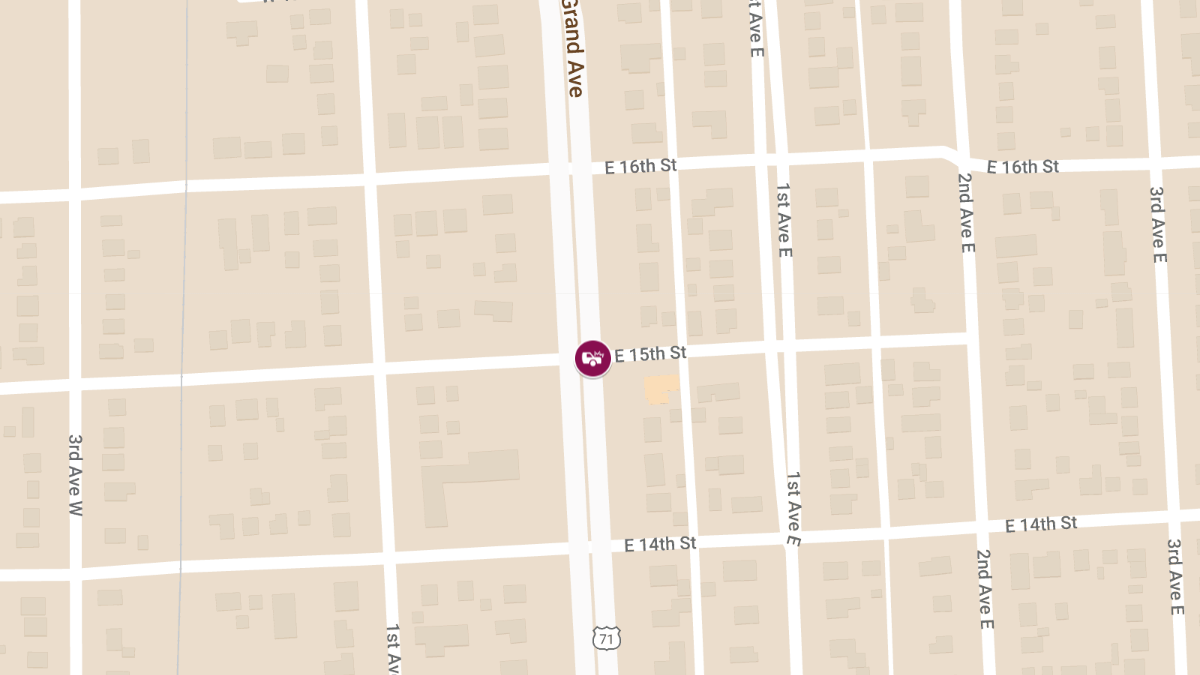 Injury Accident at East 15th St and Grand Ave