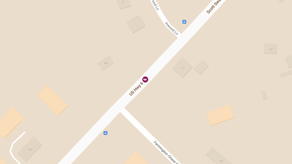 Injury Accident on Scott Swamp Rd near Farmington Chase Crescent