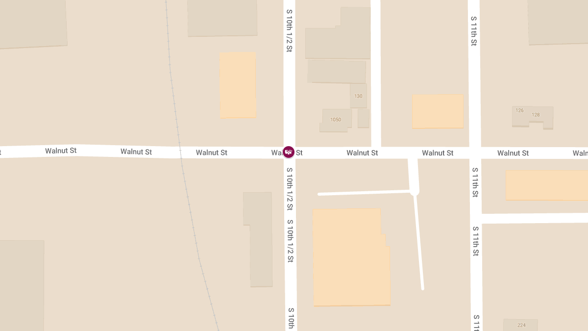 Injury Collision at 10th 1/2 St and Walnut St