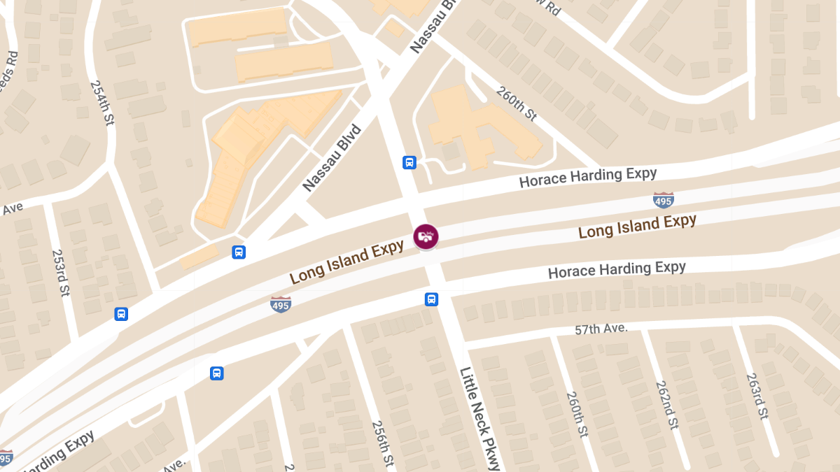 Injury Collision at Little Neck Pkwy & Long Island Expy W