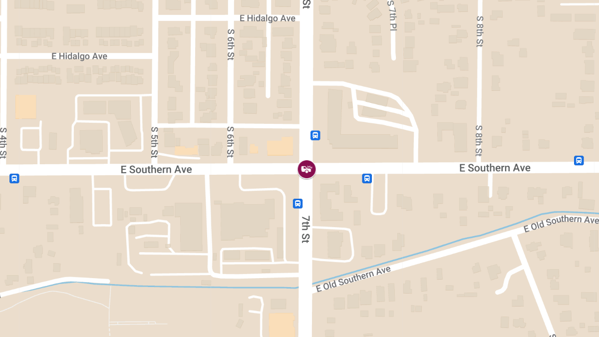 Injury Crash Reported on 7th St at Southern Ave