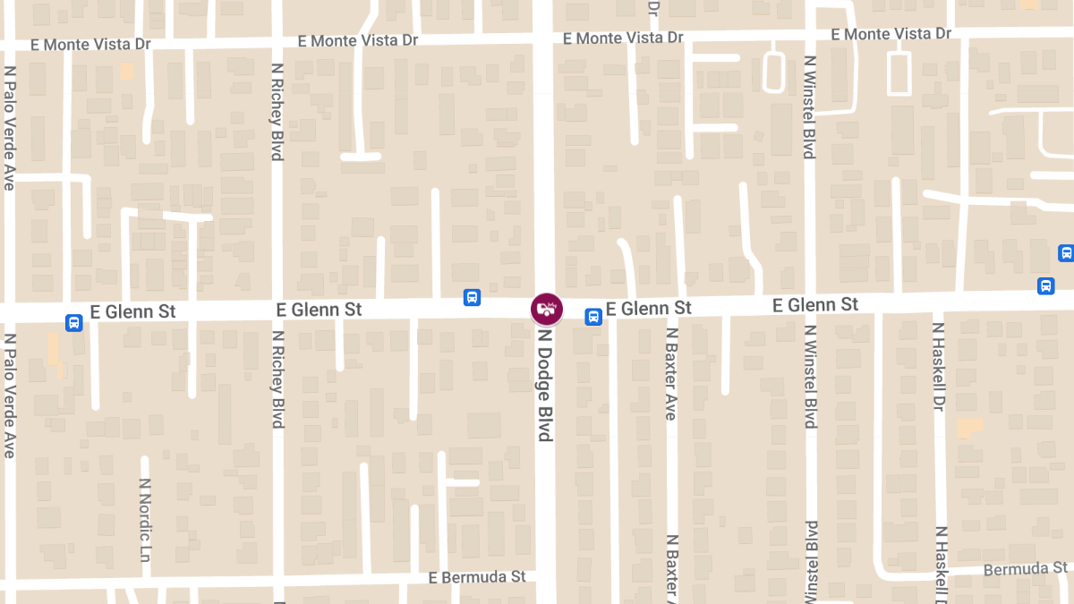 Injury Crash at Glenn St & Dodge Blvd