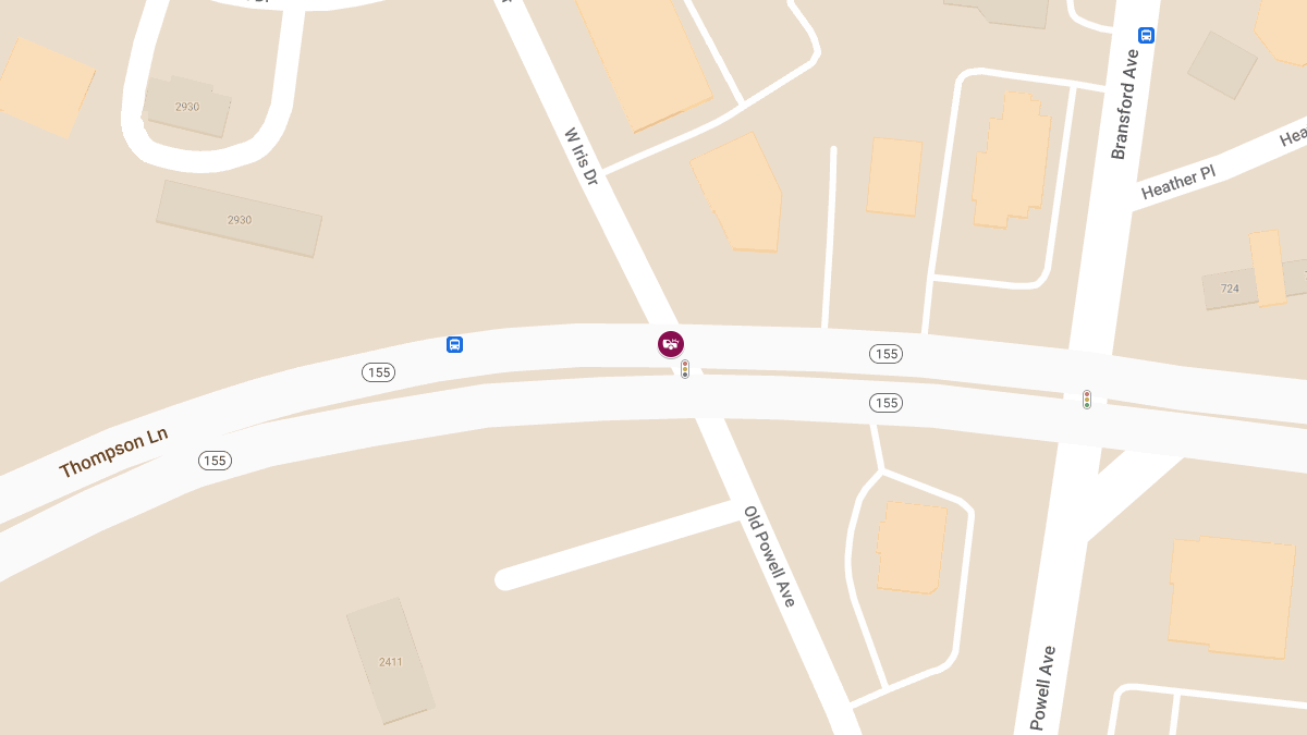 Injury Crash at Old Powell Ave and Thompson Ln