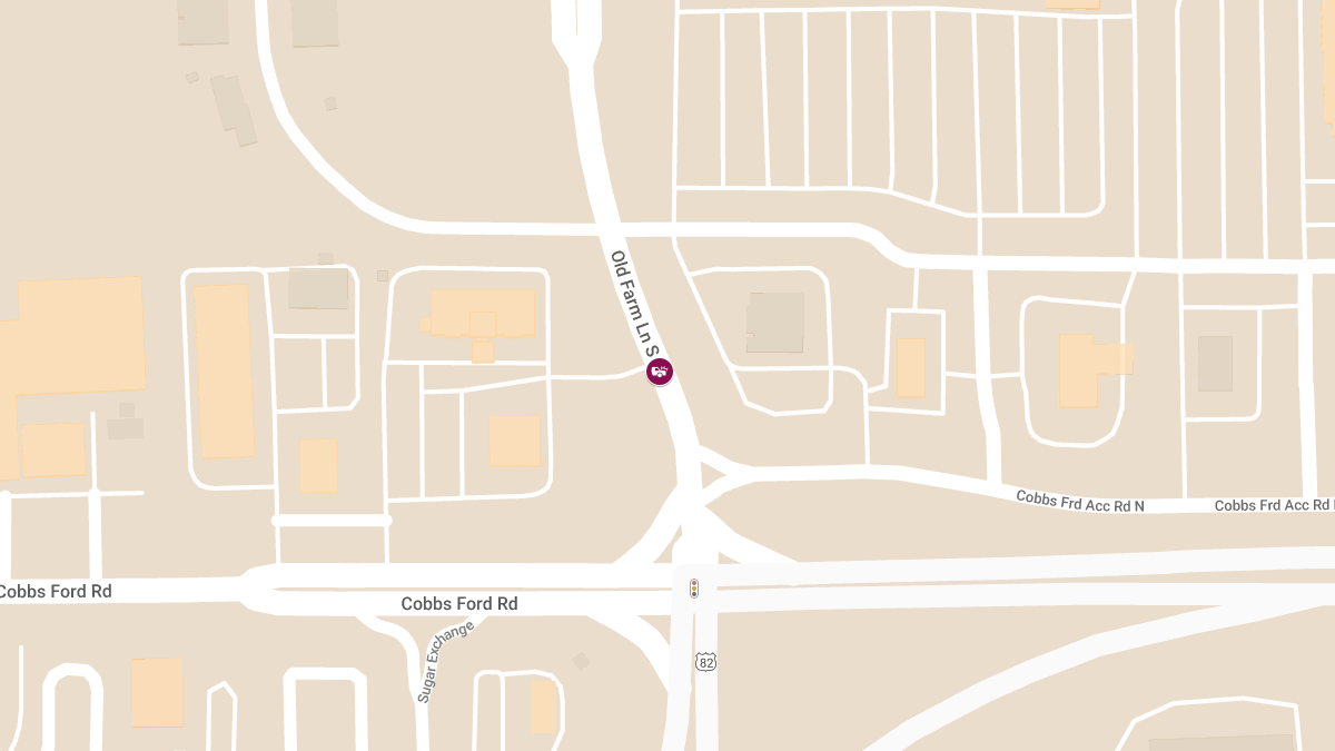 Major Crash on Old Farm Ln SB Before US82