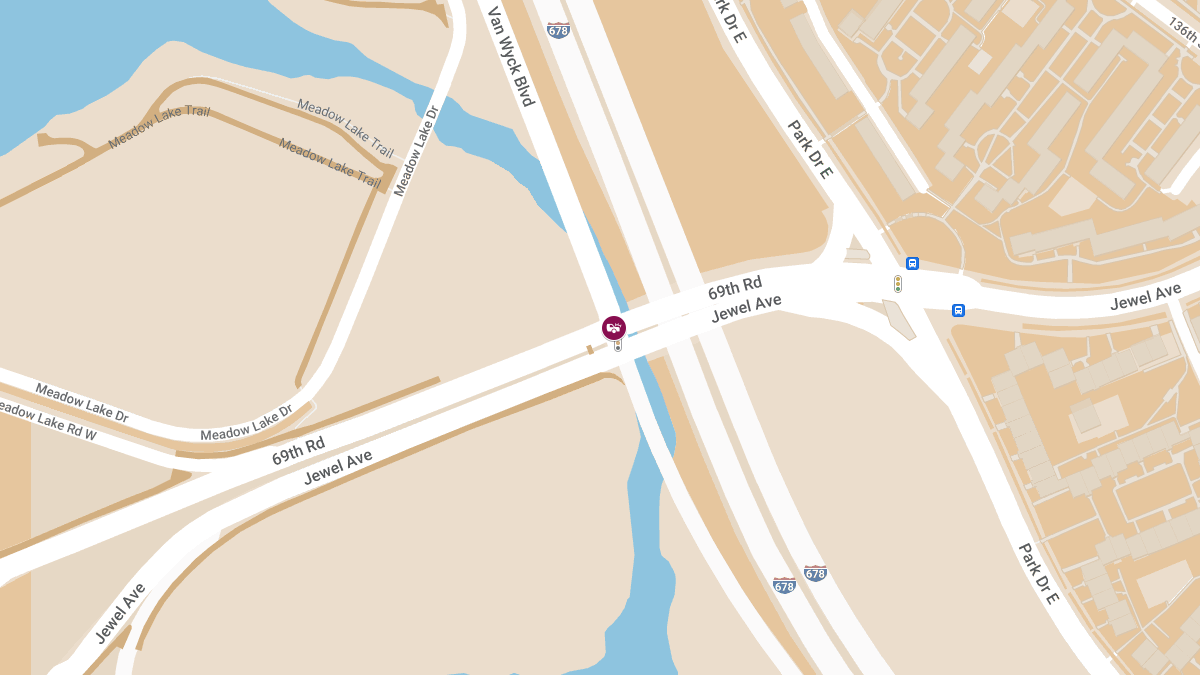 Motor Vehicle Crash With Injuries at Van Wyck Expy S & 69th Rd