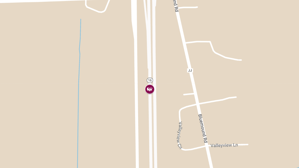 Multi-Vehicle Collision on EB 16 South of Bluemound Rd