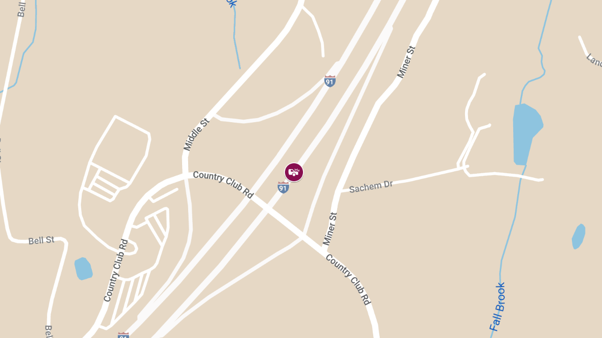 Multi-Vehicle Crash with Rollover and Entrapment on I-91 NB