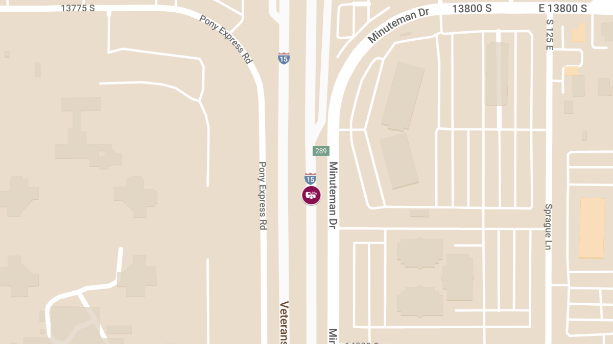 Multi-Vehicle Wreck Closes Northbound I-15 Near 14600 S