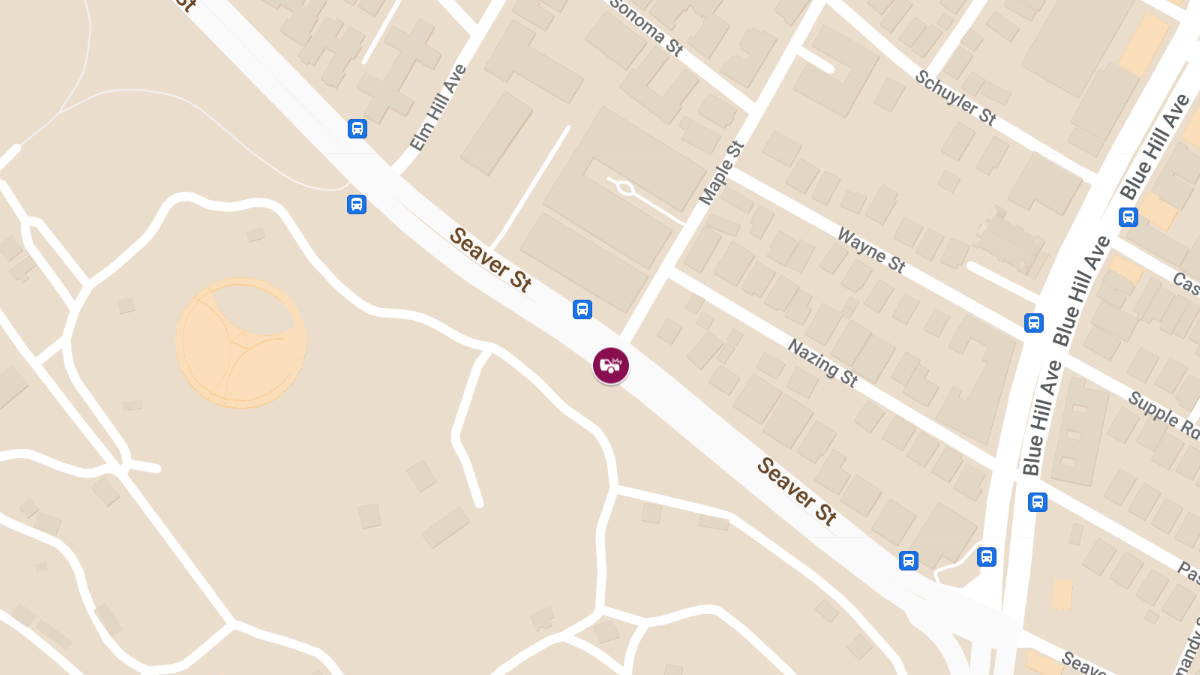 Traffic Accident With Injuries at Maple St & Seaver St
