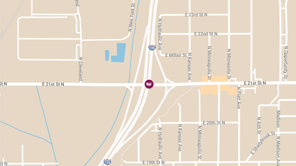 Traffic Accident with Injuries at 21st St N & I-135