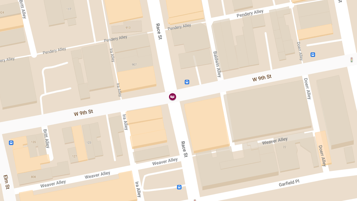 Traffic Collision with Injuries at W 9th St & Race St