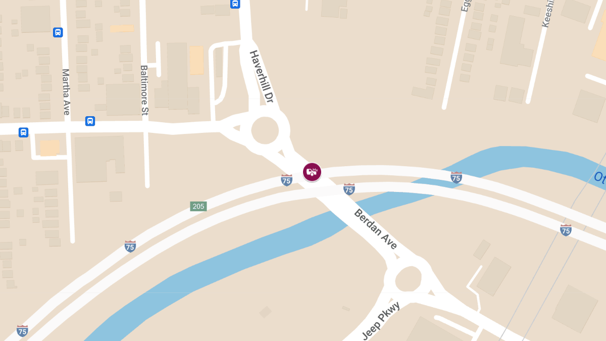Two-Vehicle Crash With Injuries at I-75 S & N Detroit Ave
