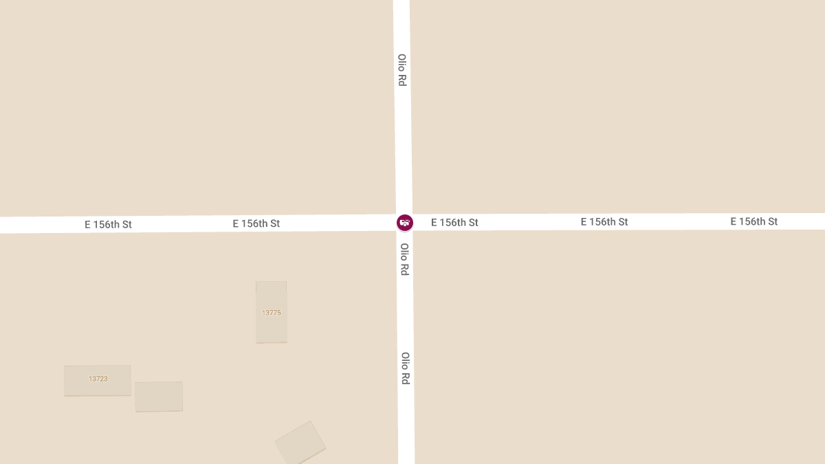 Vehicle Accident with Injuries at Olio Rd & E 156th St