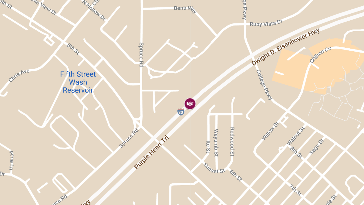 Vehicle Accident with Injuries on IR80W Near Mile Marker 391