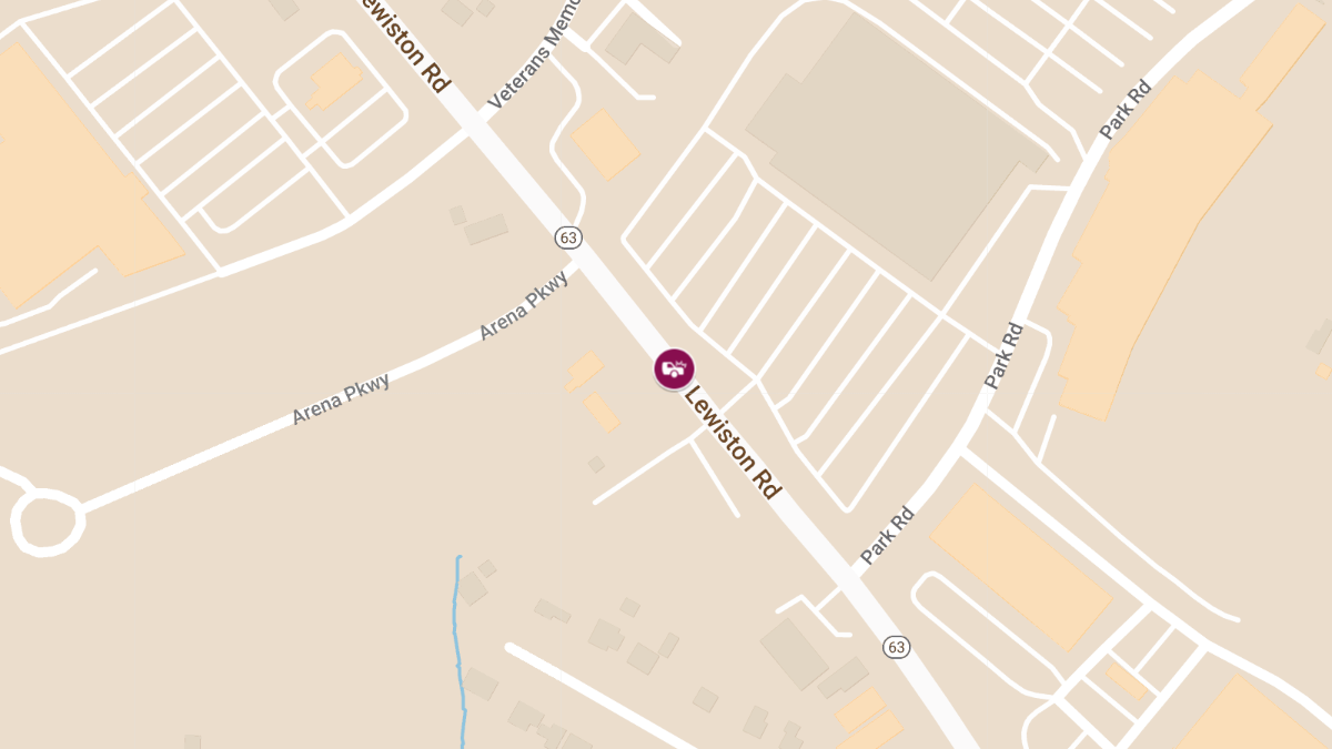 Vehicle Accident with Multiple Injuries on Lewiston Rd