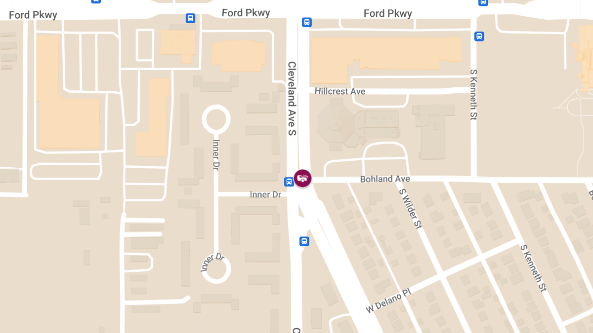 Vehicle Collision at Cleveland Ave S & Saint Paul Ave Causes Injuries