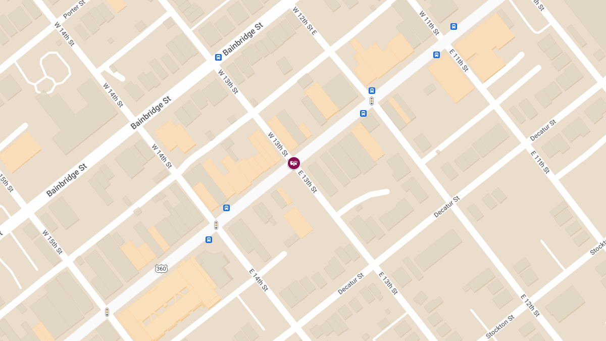 Vehicle Collision at E 13th St & Hull St
