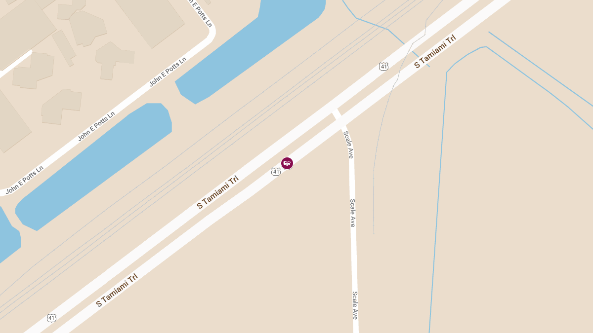 Vehicle Crash with Injuries on US-41 North near Scale Ave