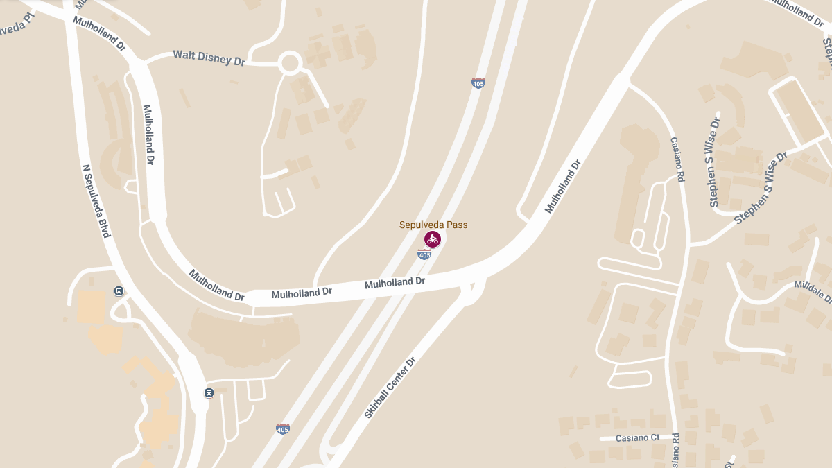 1 Injured in Motorcycle Crash on 405 Fwy near Mulholland Dr