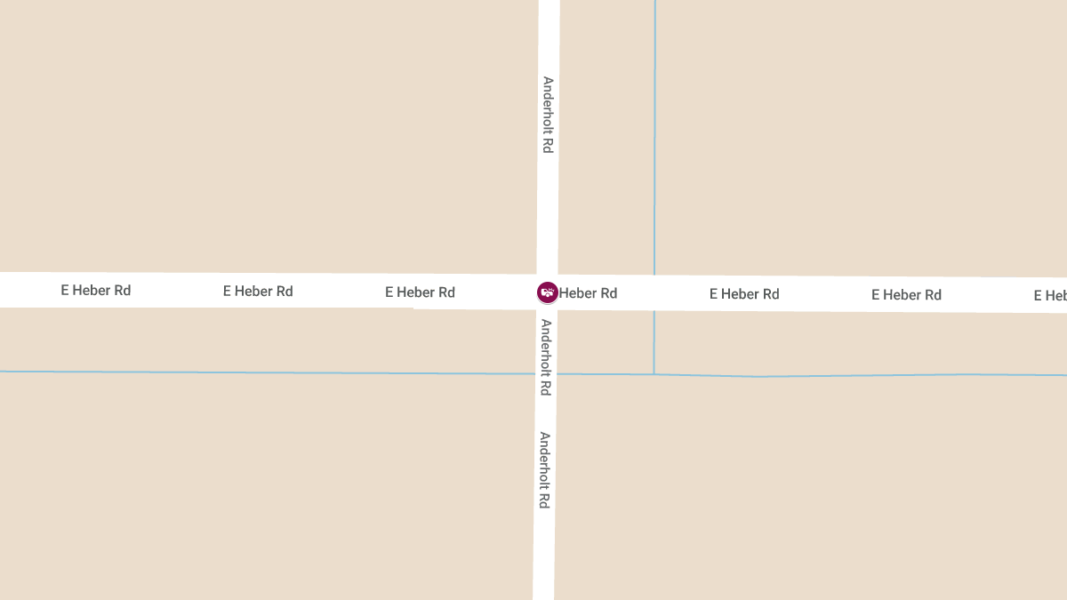 2 Injured in Car Crash at Anderholt Rd & Heber Rd