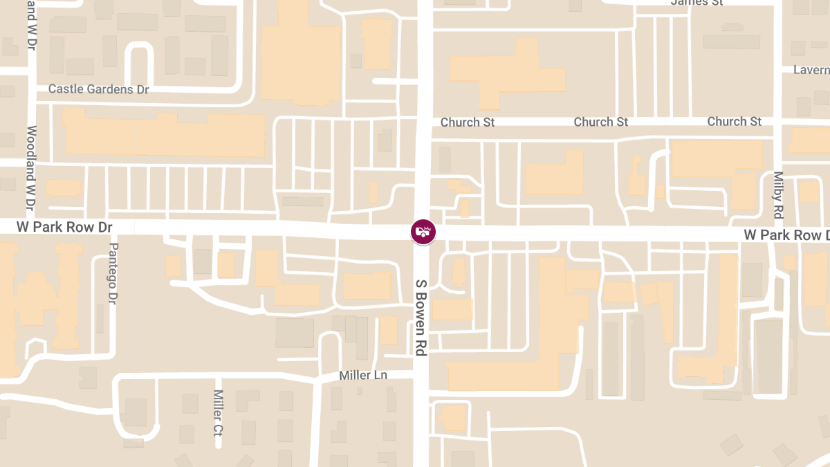 Accident With Entrapment at Bowen Rd and W Park Row Dr