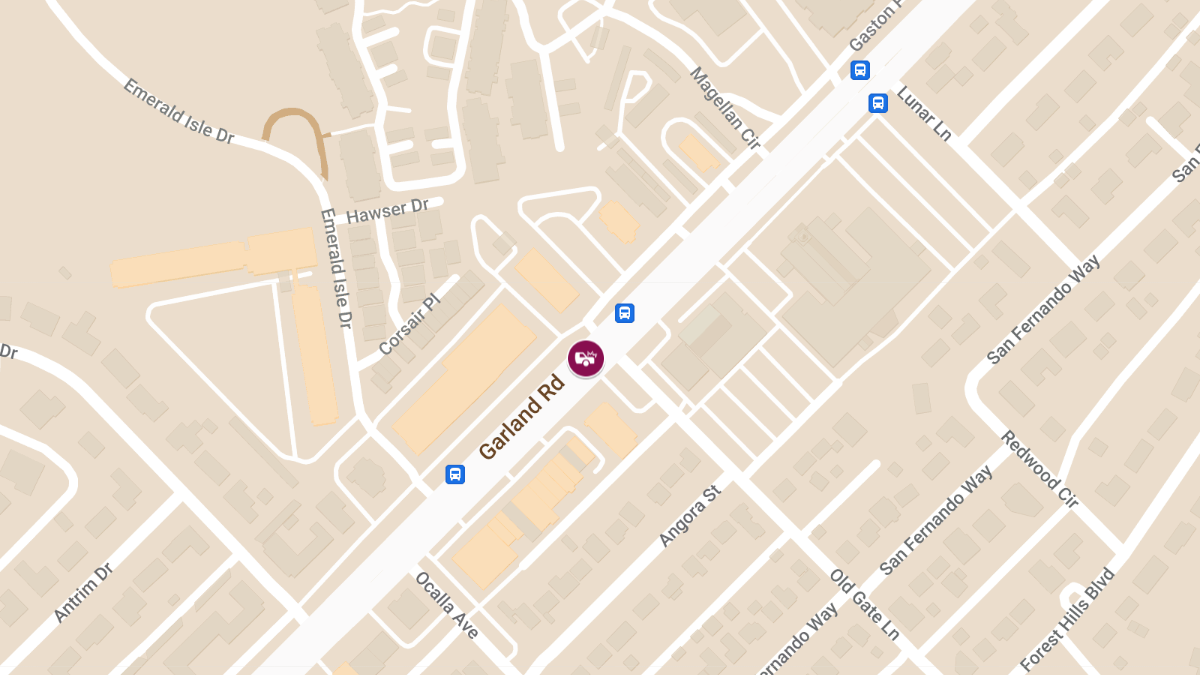 Accident With Injuries Reported at 9100 Garland Rd