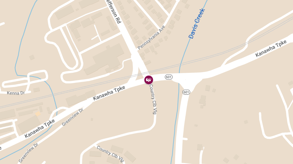 Accident With Injuries at Country Club Village Rd & Kanawha Tpke