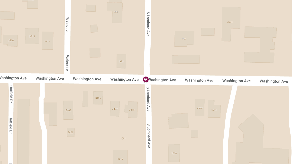 Accident With Injuries at Washington Ave & Lombard Ave