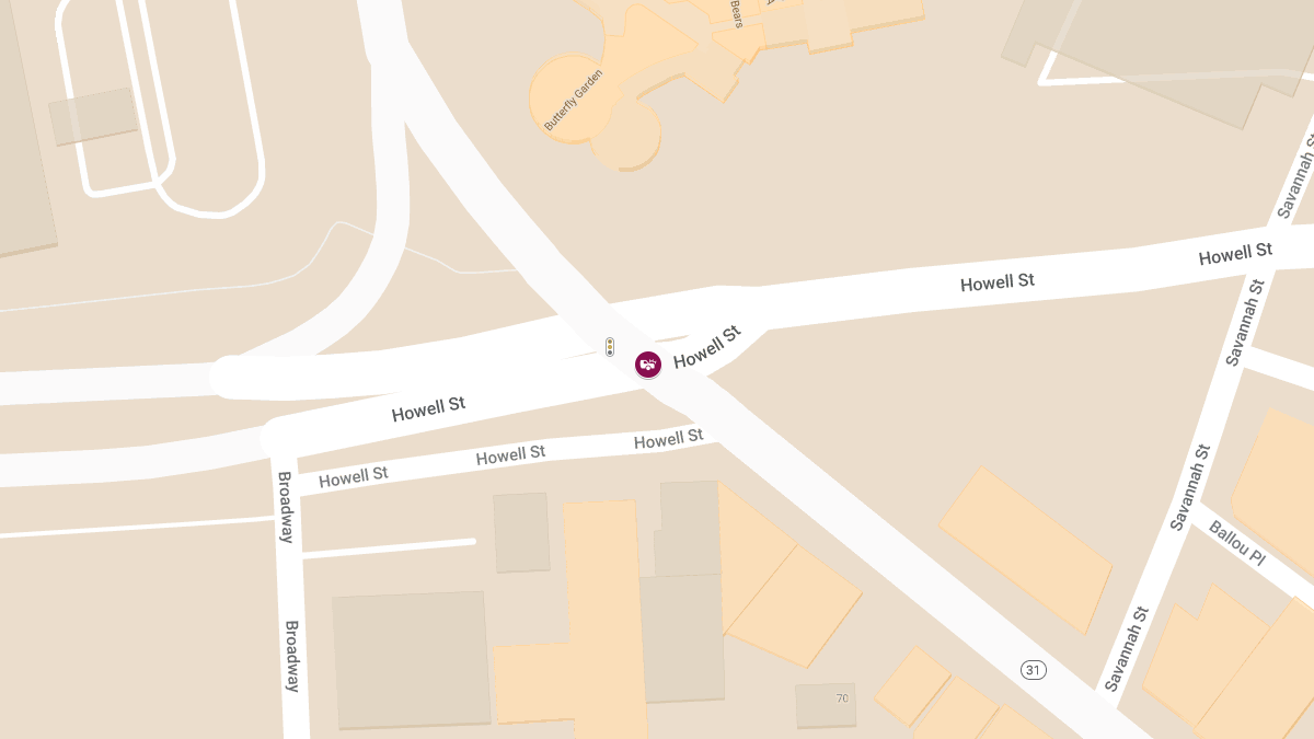 Accident With Injuries on Highway 31 at Howell St