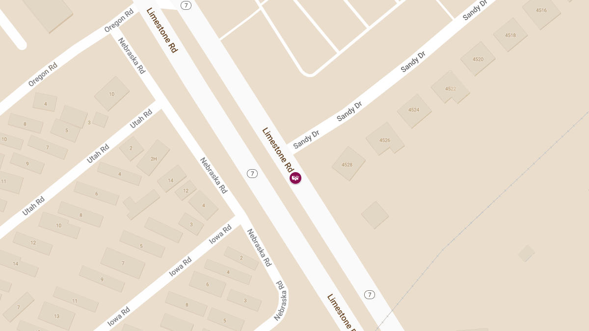 Accident with Injuries Blocks Right Ln on Limestone Rd Over Railroad Bridge