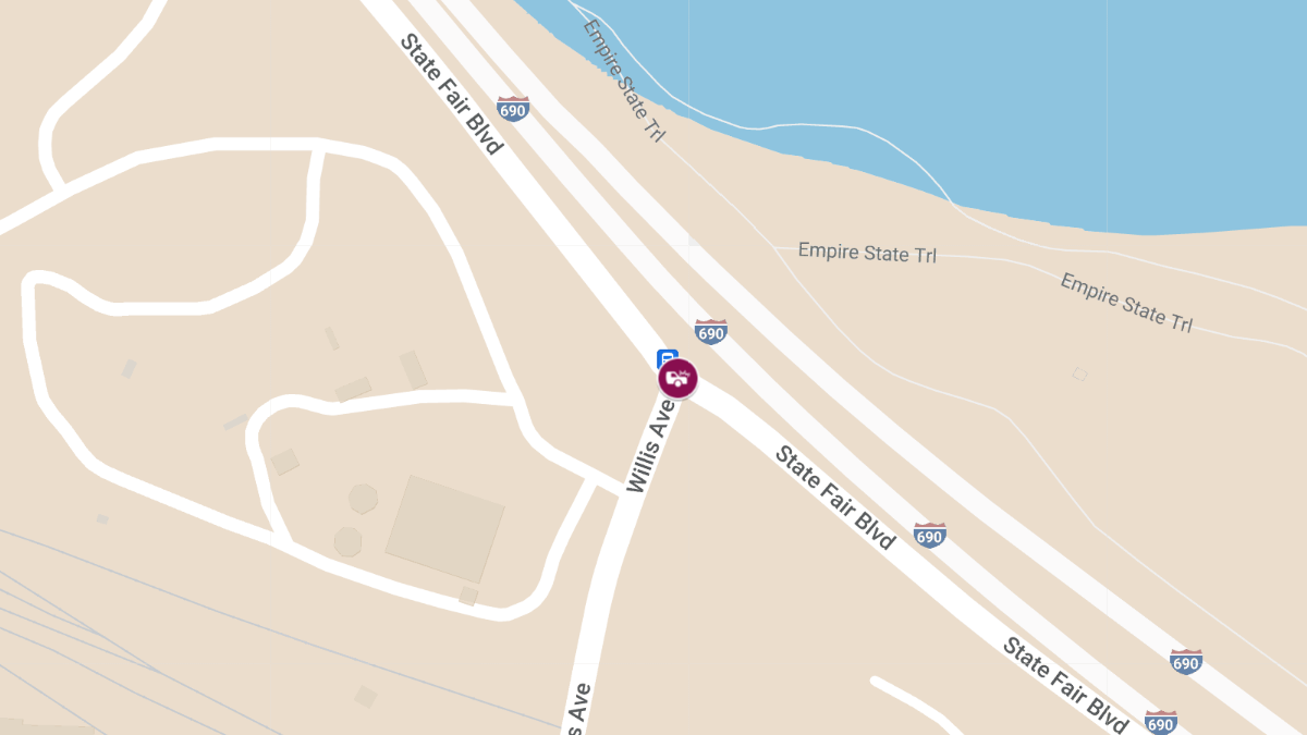 Accident with Injuries at State Fair Blvd & Willis Ave