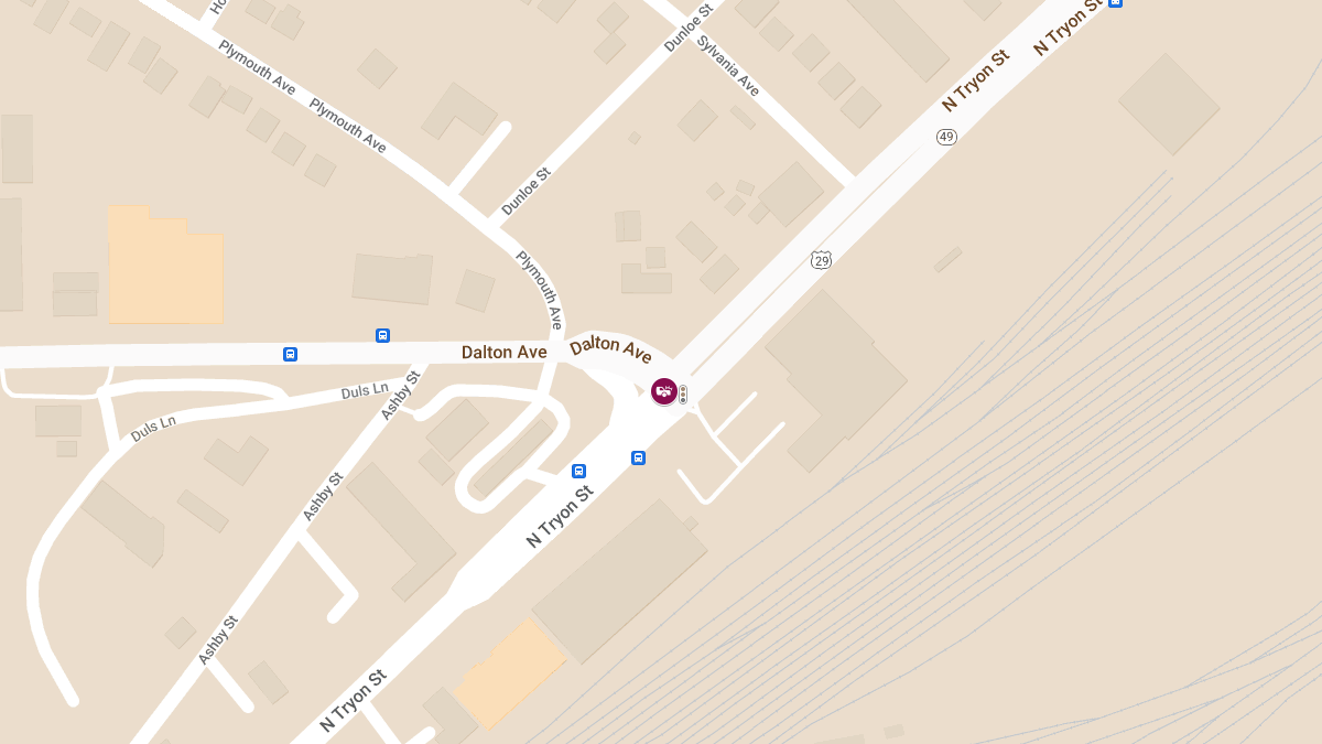 Auto Crash With Injuries at N Tryon St & Dalton Ave
