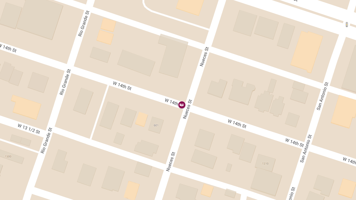 Auto Crash With Injuries at W 14th St & Nueces St